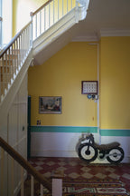 Farrow & Ball Arsenic (214) in een interieur