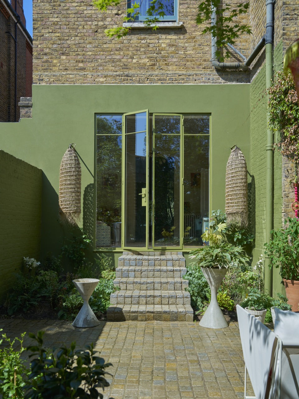 Farrow & Ball Bancha (298) in een interieur