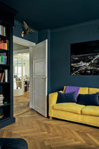 Farrow & Ball Black Blue (95) in een interieur