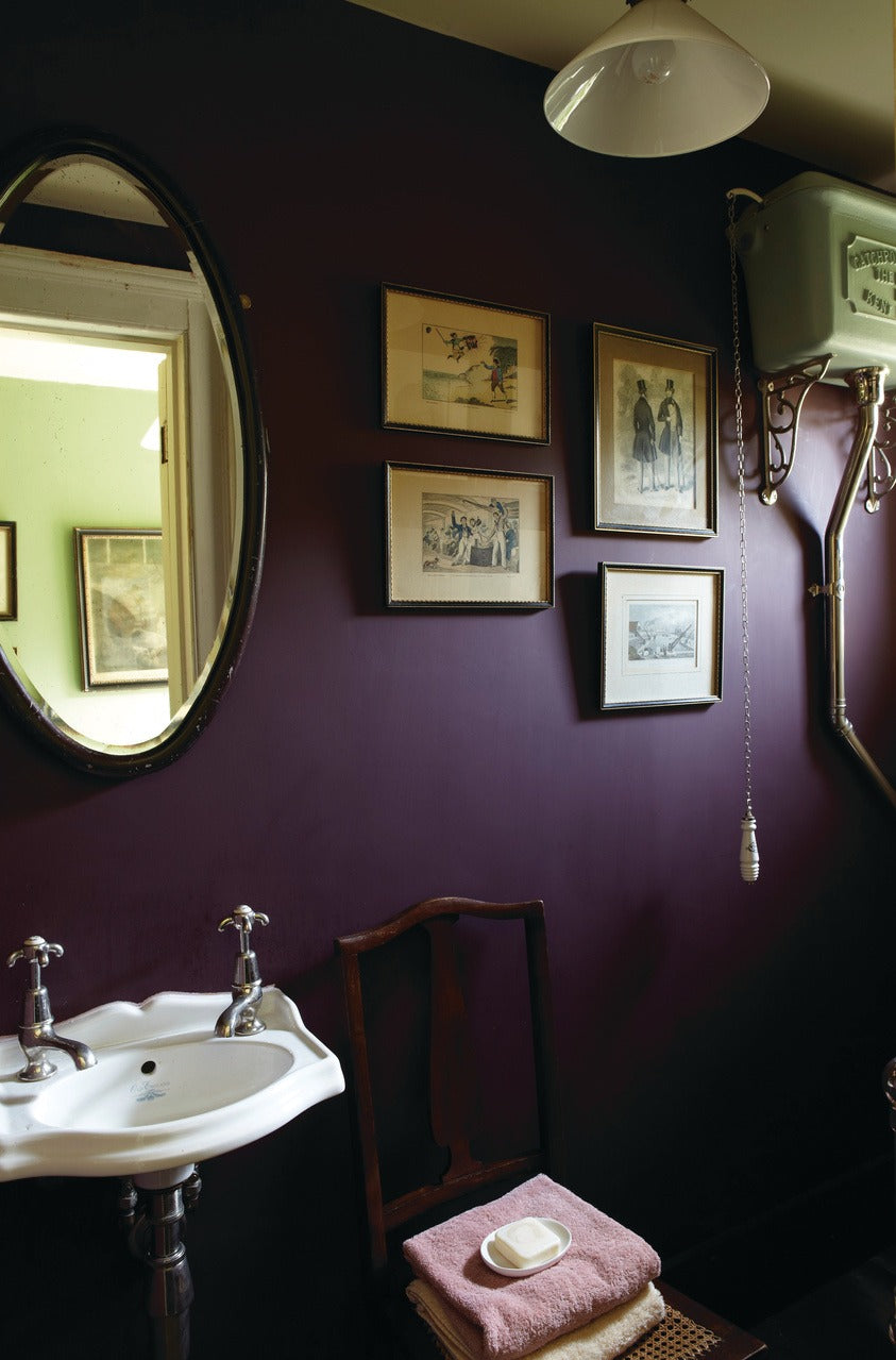 Farrow & Ball Brinjal (222) Tester in een interieur