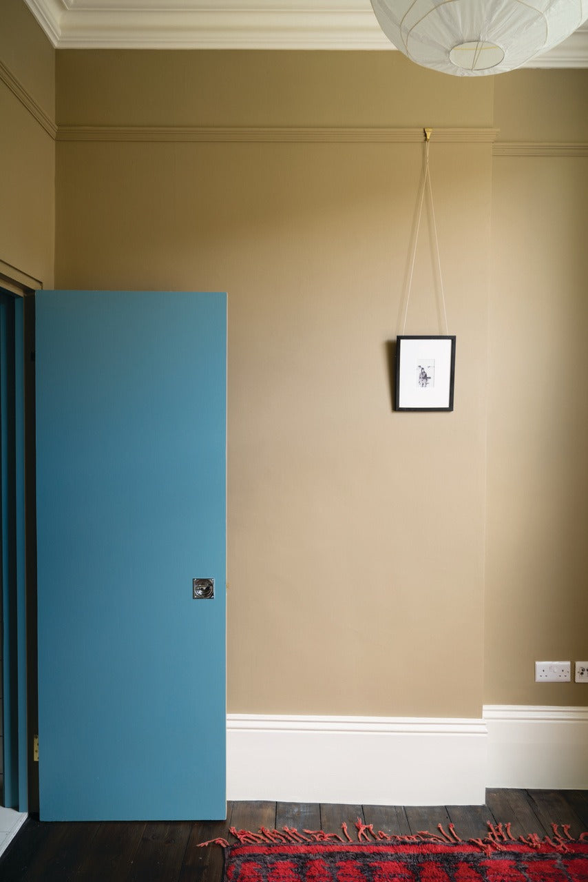 Farrow & Ball Buff (20) in een interieur