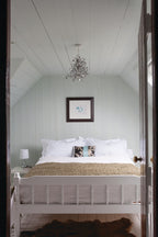 Farrow & Ball Cabbage White (269) Tester in een interieur
