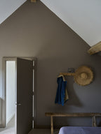 Farrow & Ball Charleston Gray (243) in een interieur