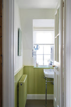 Farrow & Ball Churlish Green (251) in een interieur
