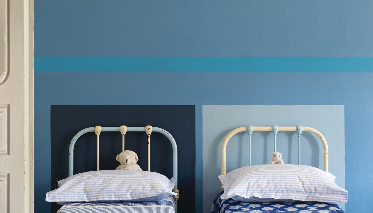 Farrow & Ball Cook's Blue® (237) Tester in een interieur