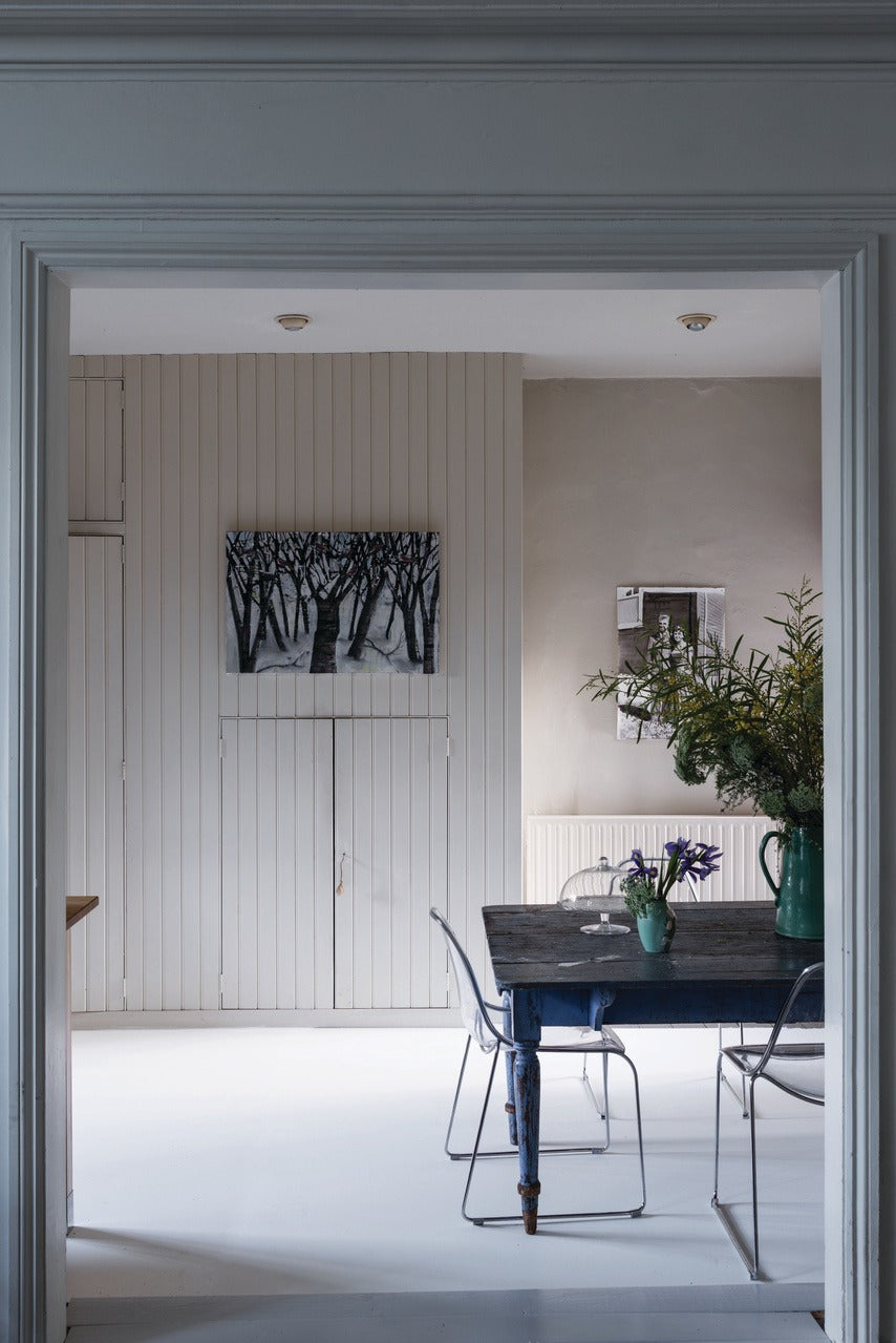 Farrow & Ball Cornforth White® (228) in een interieur