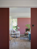 Farrow & Ball Deep Reddish Brown (W101) in een interieur