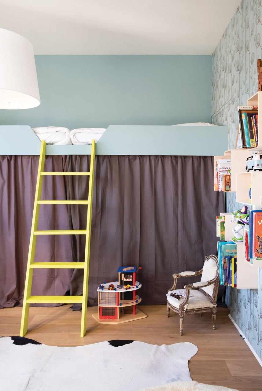 Farrow & Ball Dix Blue® (82) Tester in een interieur