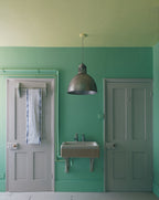 Farrow & Ball Churlish Green (251) in een interieur