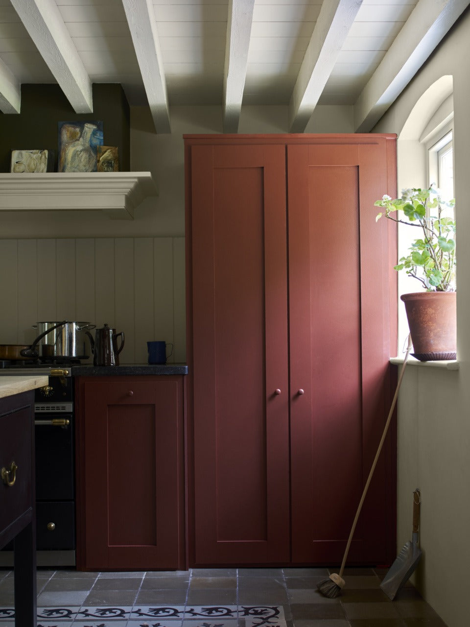 Farrow & Ball Joa's White® (226) Tester in een interieur