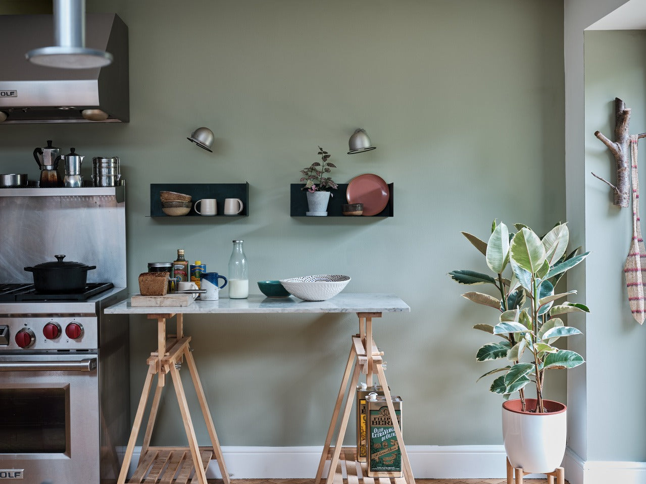 Farrow & Ball French Gray (18) in een interieur