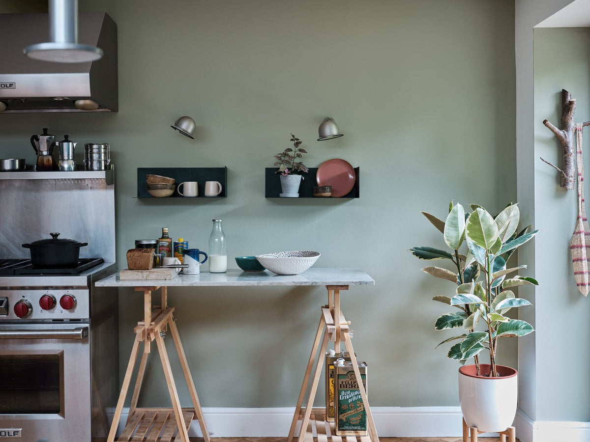 Farrow & Ball French Gray (18) Tester in een interieur