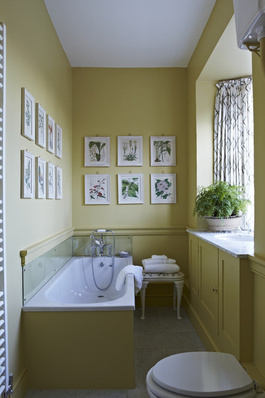 Farrow & Ball Gervase Yellow (72) in een interieur