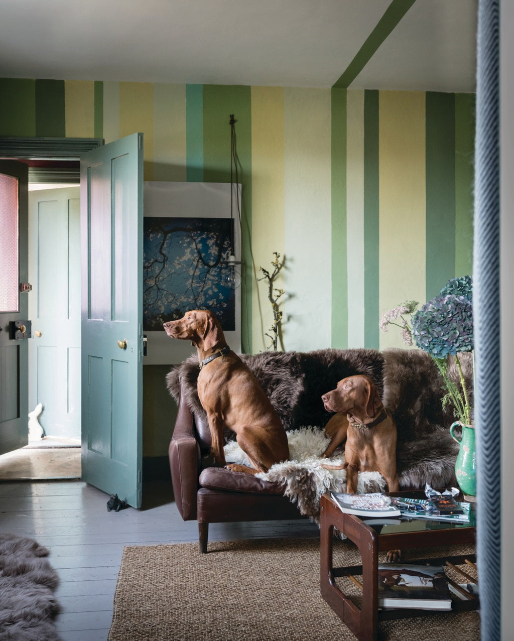 Farrow & Ball Cooking Apple Green® (32) Tester in een interieur