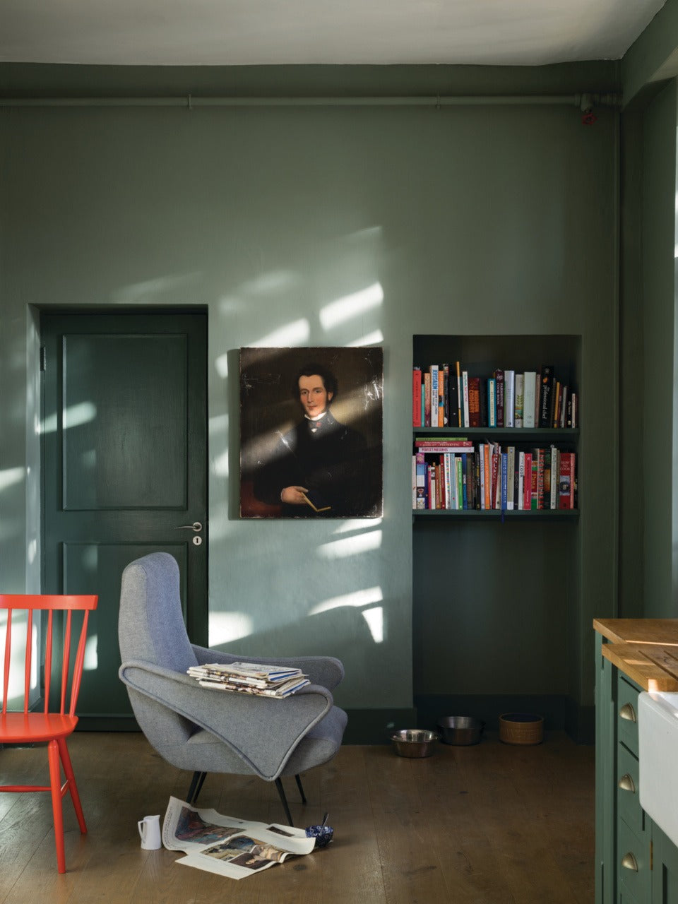 Farrow & Ball Green Smoke® (47) Tester in een interieur