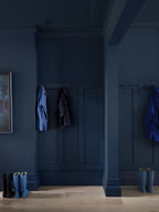 Farrow & Ball Hague Blue (30) in een interieur