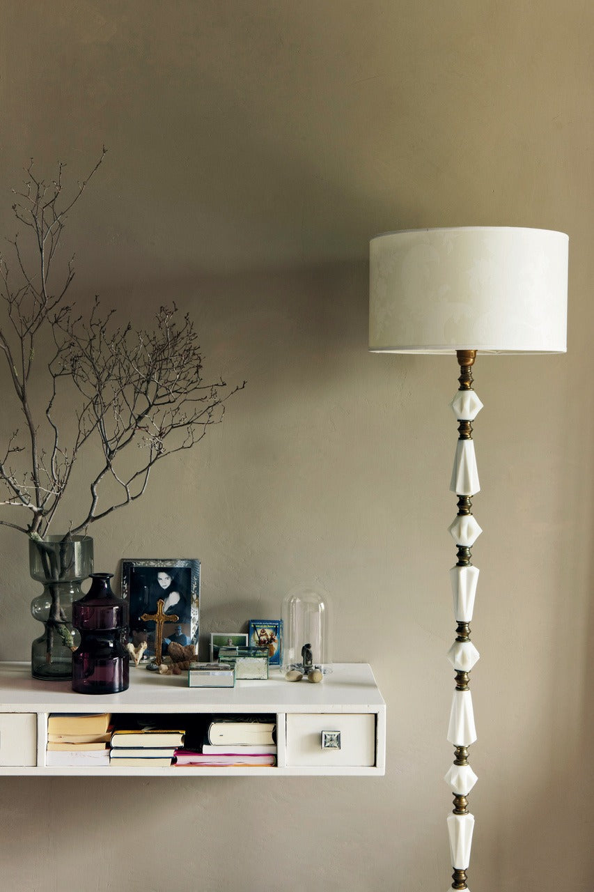 Farrow & Ball Light Gray (17) in een interieur