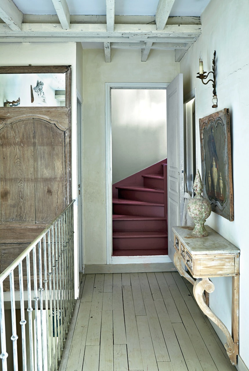 Farrow & Ball Eating Room Red® (43) Tester in een interieur