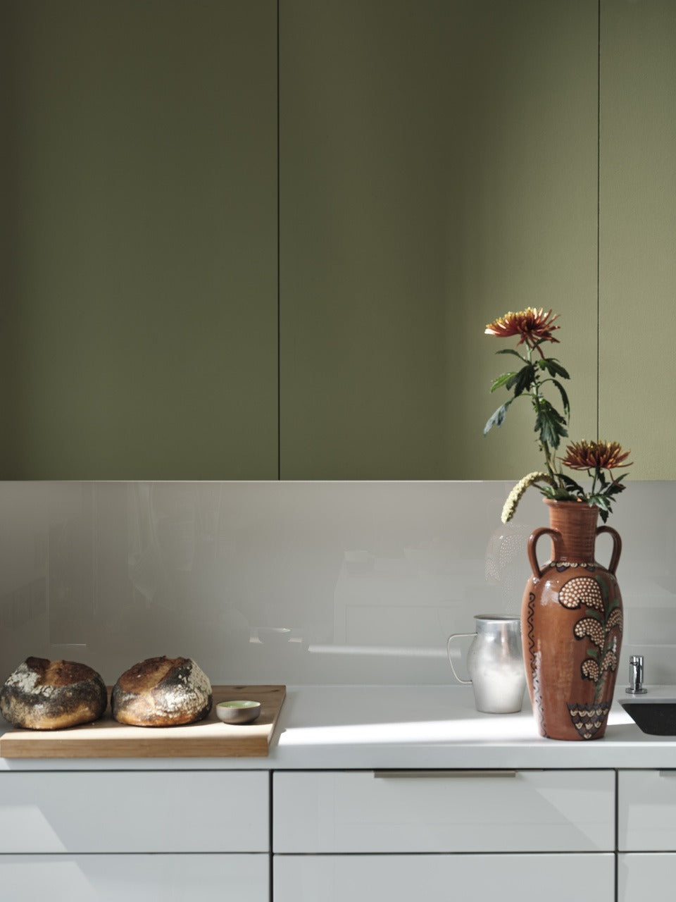 Farrow & Ball Olive (13) in een interieur