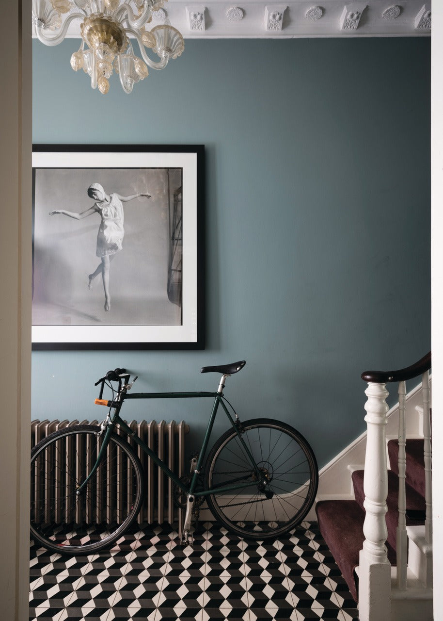 Farrow & Ball Oval Room Blue® (85) in een interieur