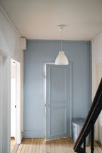 Farrow & Ball Parma Gray (27) Tester in een interieur