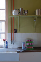 Farrow & Ball Churlish Green (251) in een interieur