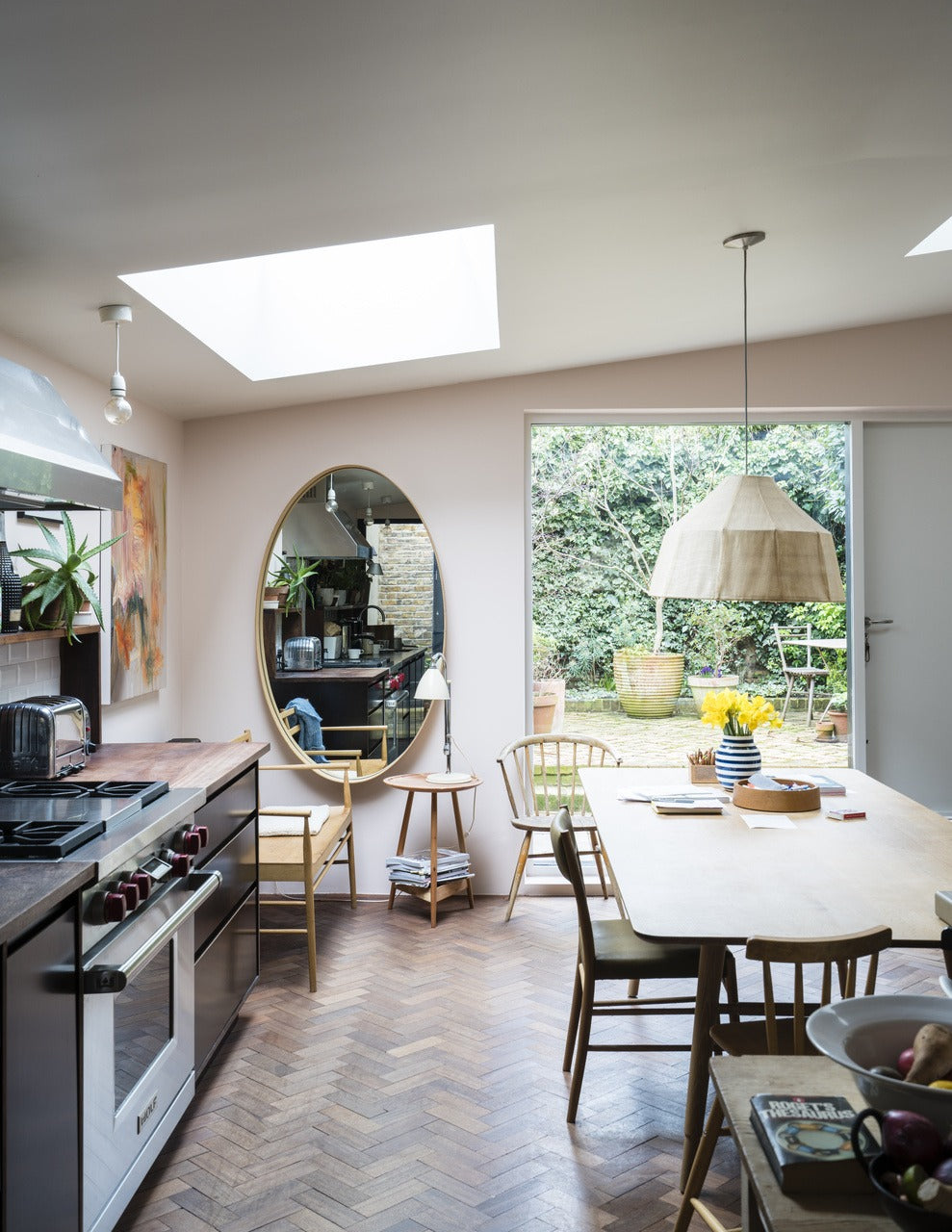 Farrow & Ball Pink Ground (202) Tester in een interieur