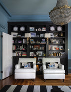Farrow & Ball Pitch Black (256) in een interieur