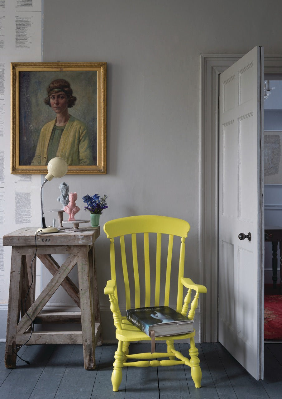 Farrow & Ball Yellowcake (279) in een interieur