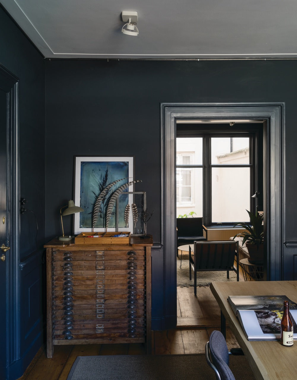Farrow & Ball Railings (31) in een interieur