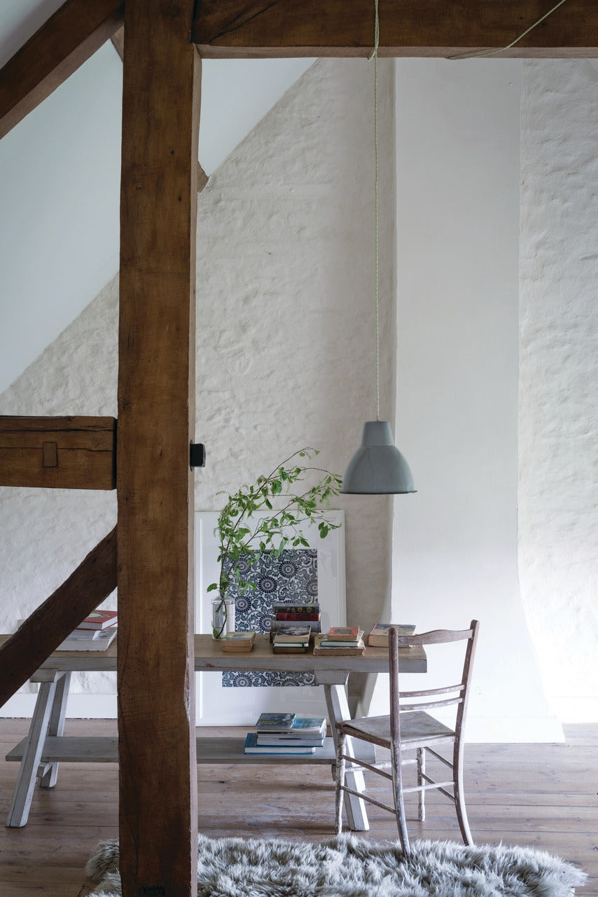 Farrow & Ball Shaded White (201) Tester in een interieur