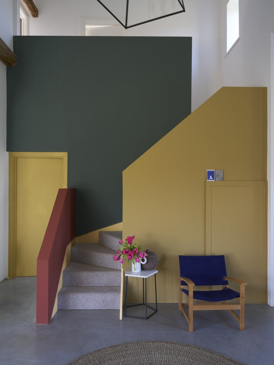 Farrow & Ball Singed Red (G15) in een interieur