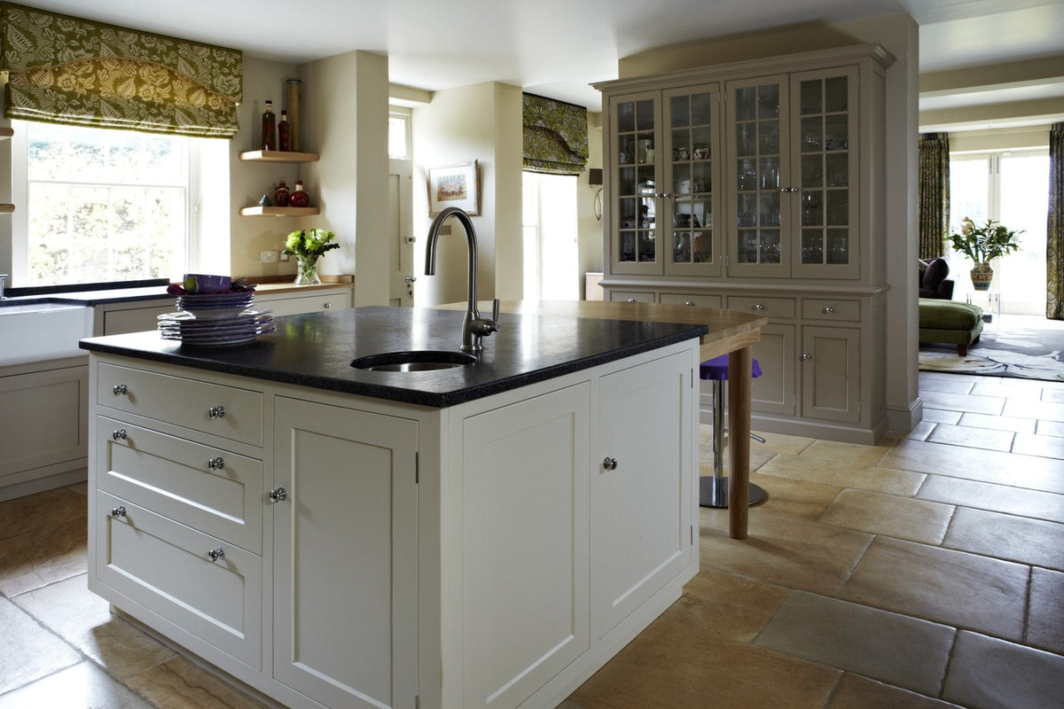 Farrow & Ball Savage Ground (213) in een interieur