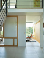 Farrow & Ball Snow White (W1) in een interieur
