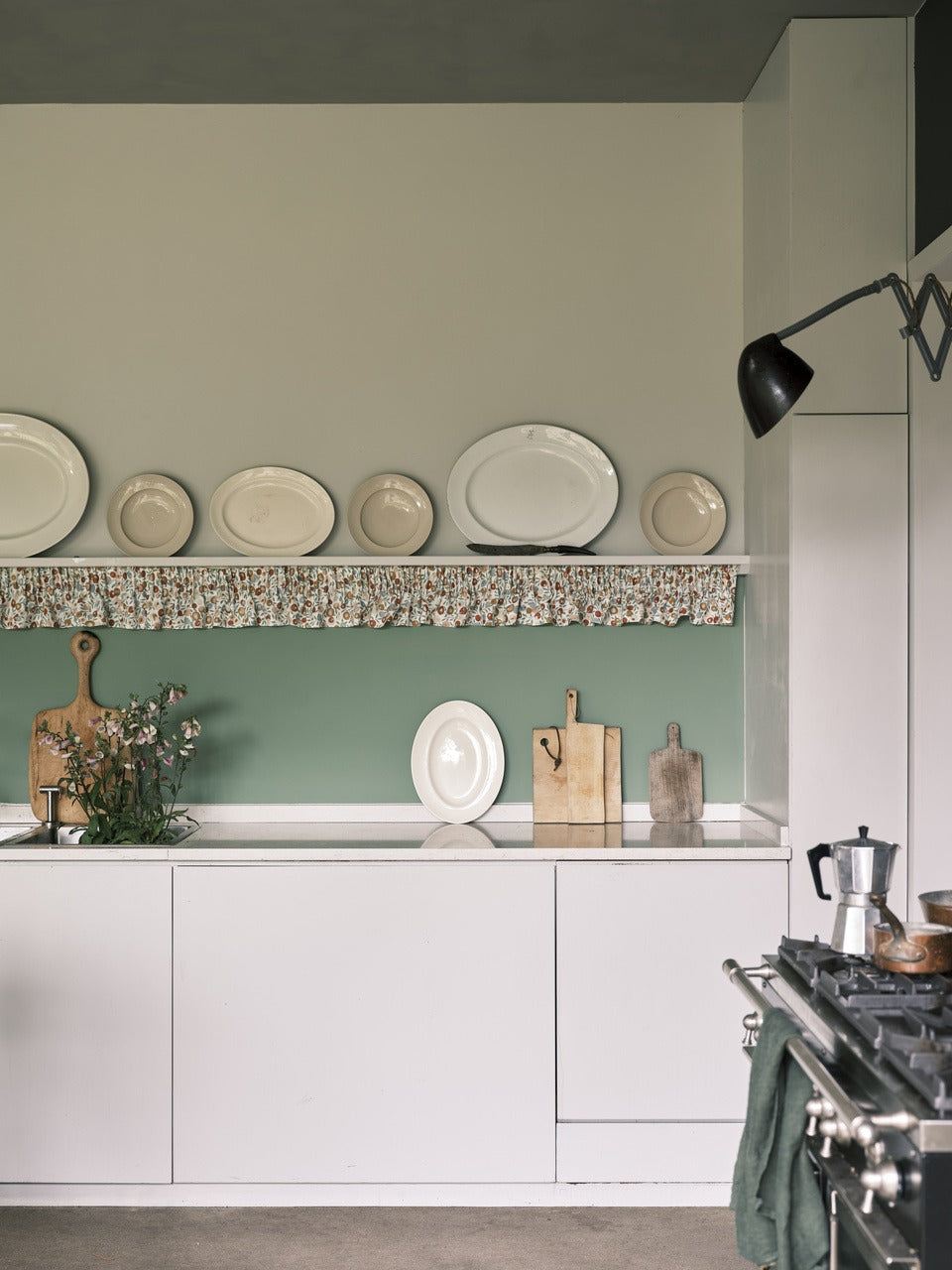 Farrow & Ball Suffield Green (77) in een interieur