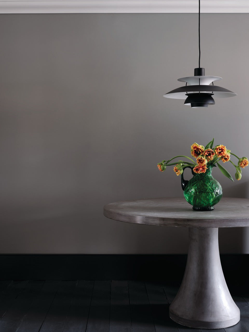 Farrow & Ball Tar (CC1) in een interieur