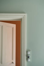 Farrow & Ball Charlotte's Locks (268) in een interieur