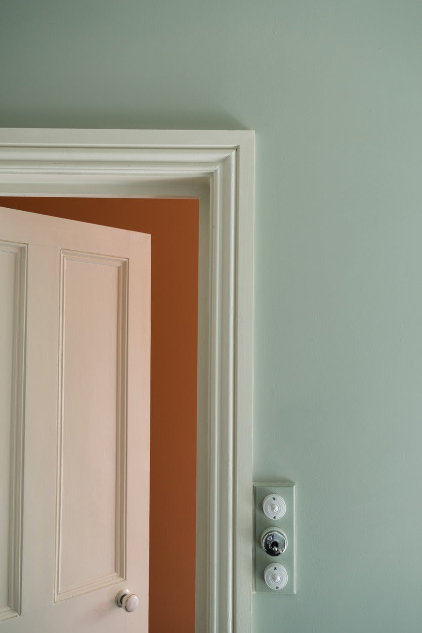 Farrow & Ball Teresa's Green® (236) Tester in een interieur