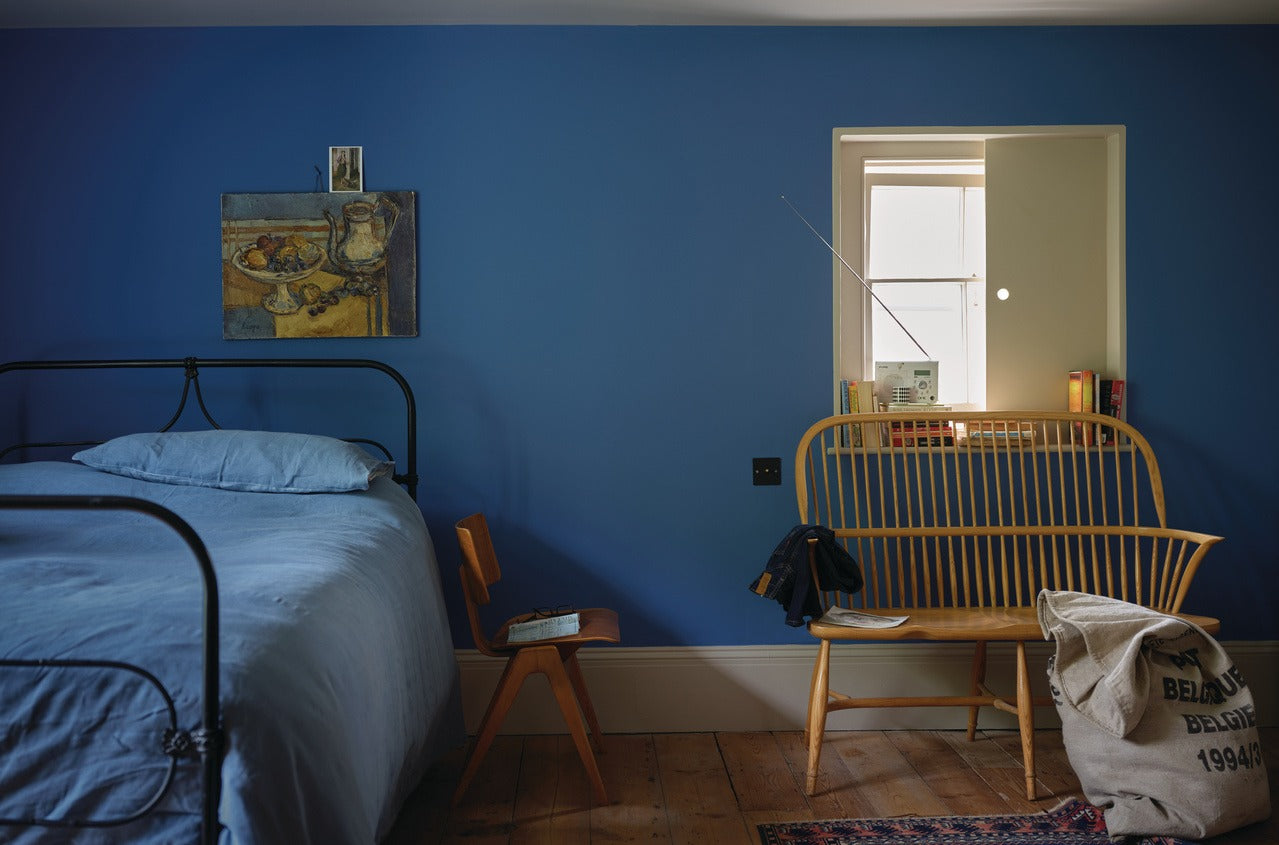 Farrow & Ball Ultra Marine Blue (W29) in een interieur