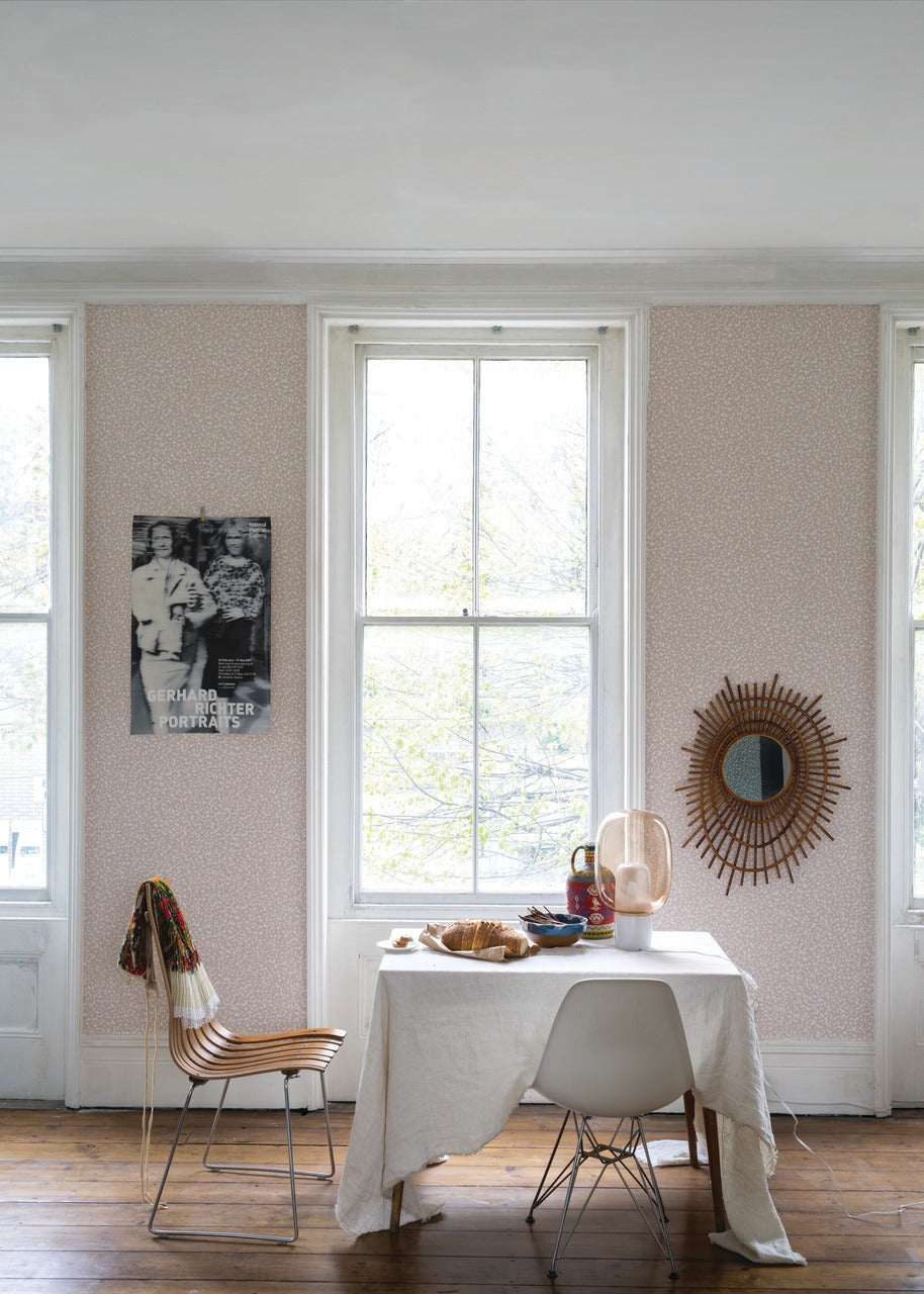Farrow & Ball Wimborne White (239) Tester in een interieur