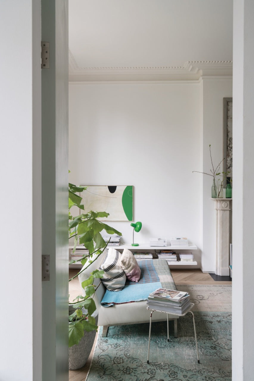 Farrow & Ball Wimborne White (239) in een interieur