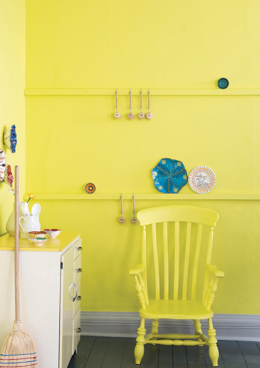 Farrow & Ball Yellowcake (279) in een interieur