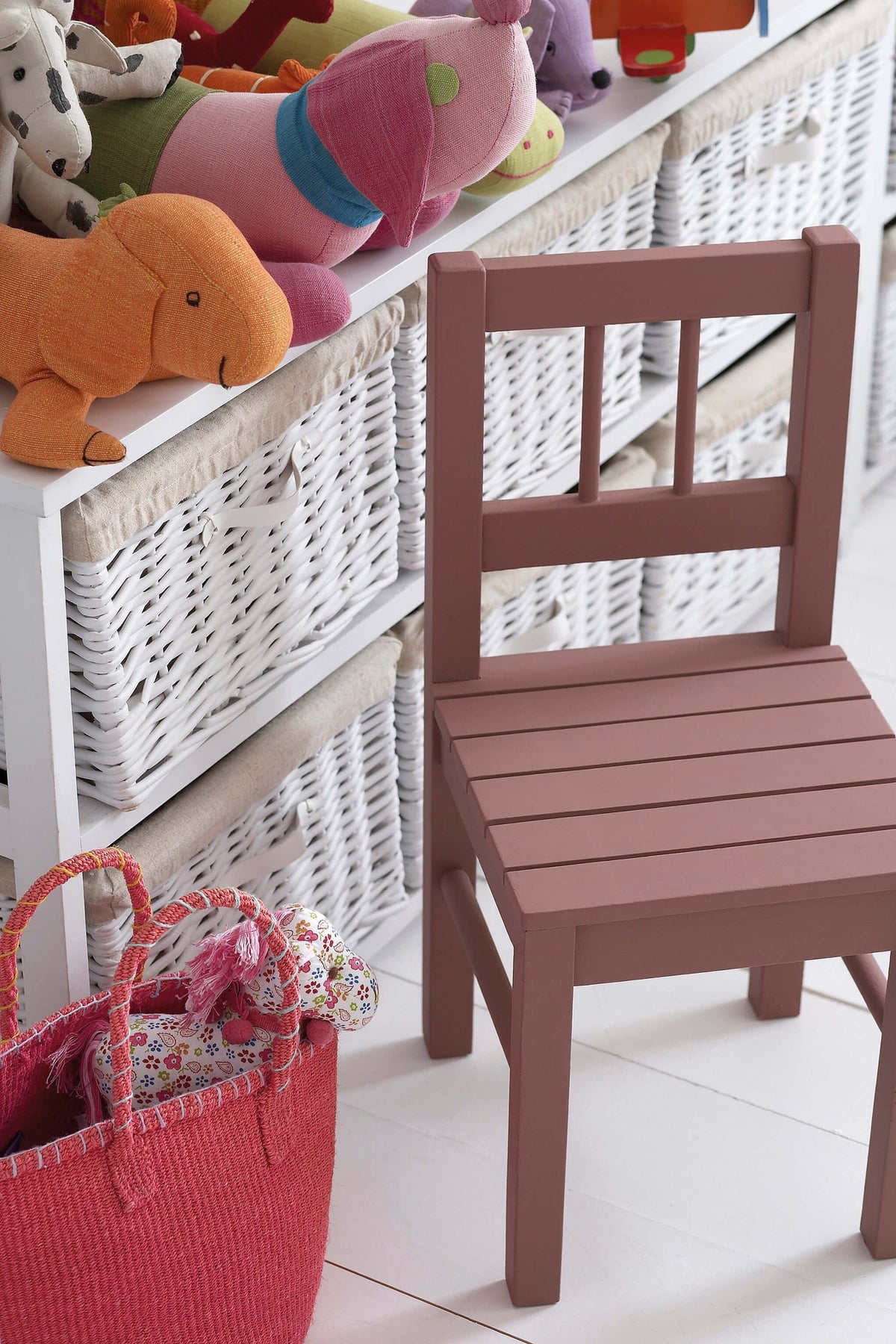 Little Greene Ashes Of Roses (6) - Tester in een interieur