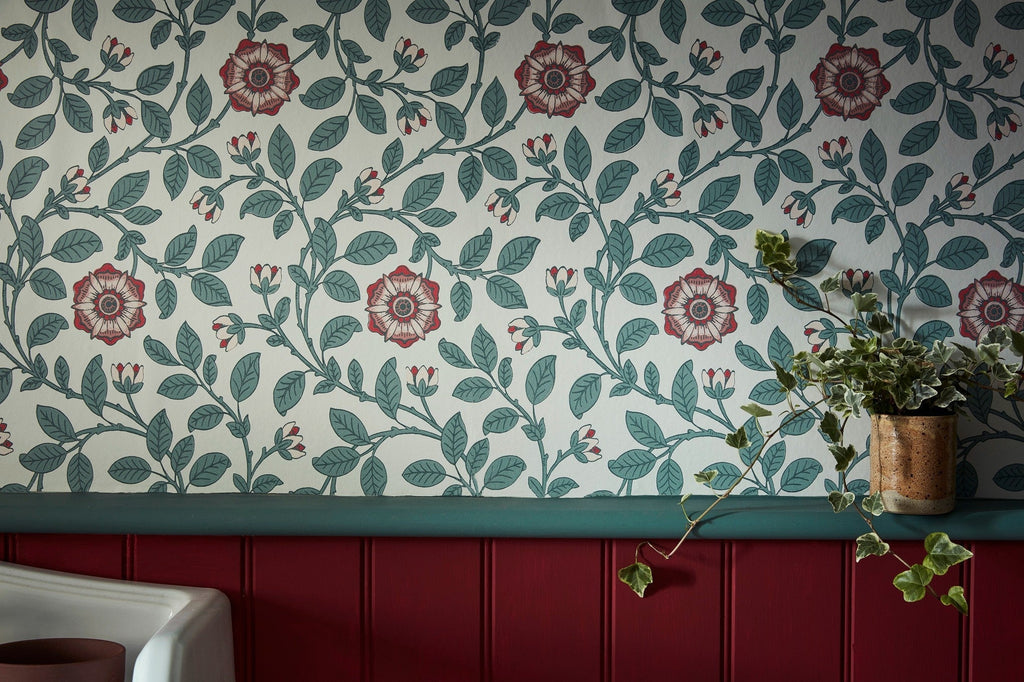 Little Greene Baked Cherry (14) - Tester in een interieur