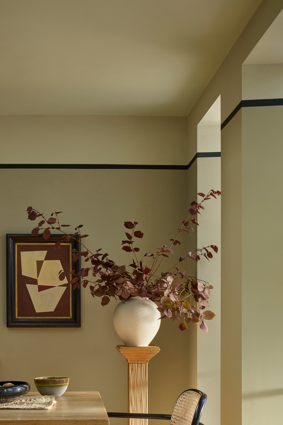 Little Greene Barge Stone Mid (359) in een interieur