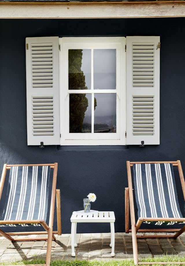 Little Greene Basalt (221) in een interieur