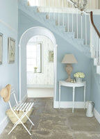 Little Greene Bone China Blue Faint (325) - Tester in een interieur