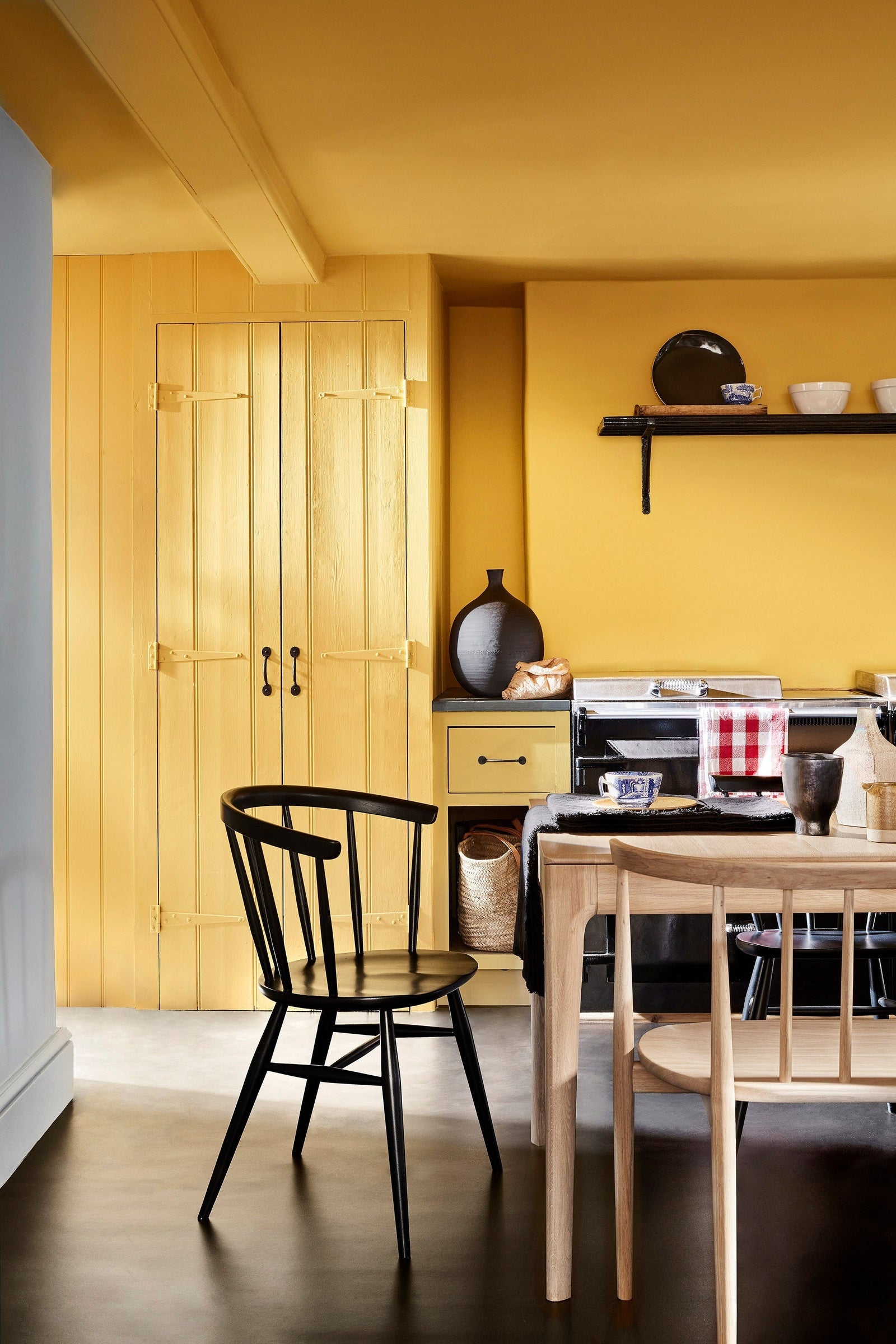 Little Greene Bone China Blue Faint (325) - Tester in een interieur
