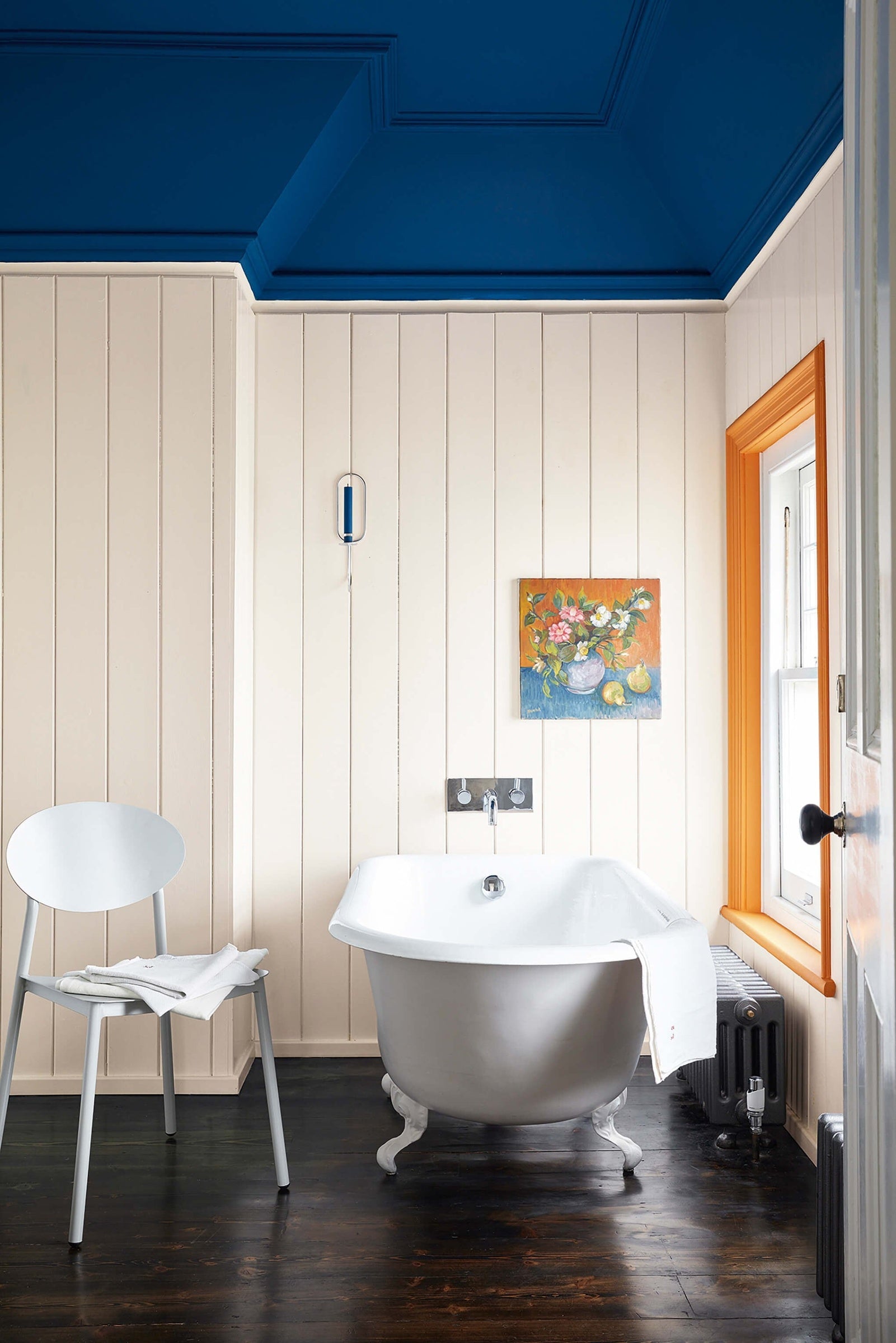 Little Greene Deep Space Blue (207) in een interieur