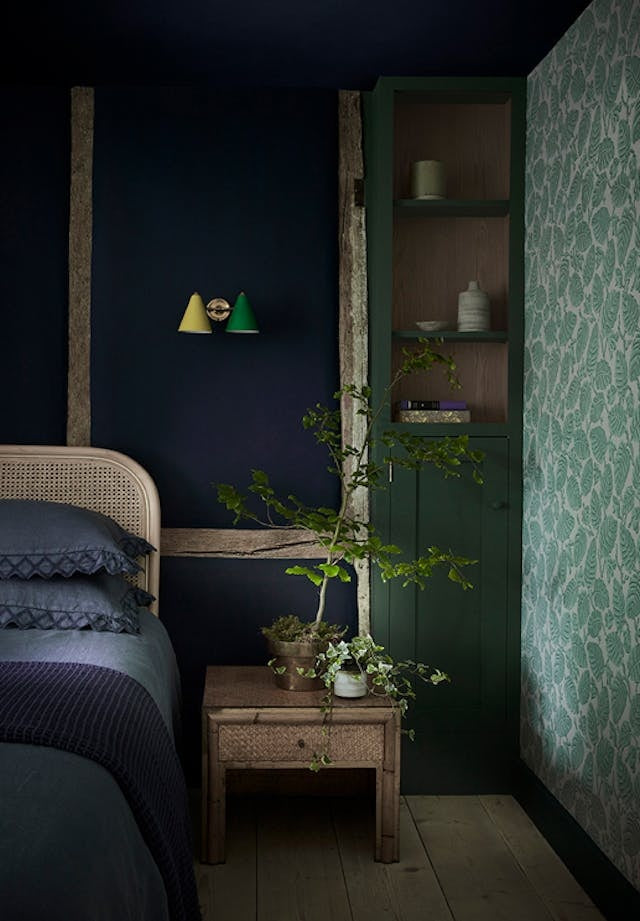 Little Greene Dock Blue (252) - Tester in een interieur